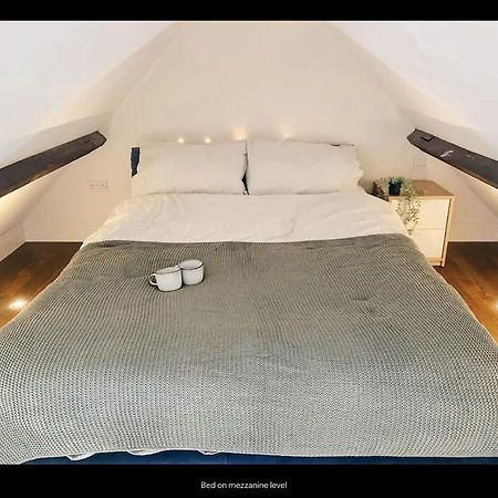 Mezzanine Studio Apartment Лондон Екстер'єр фото