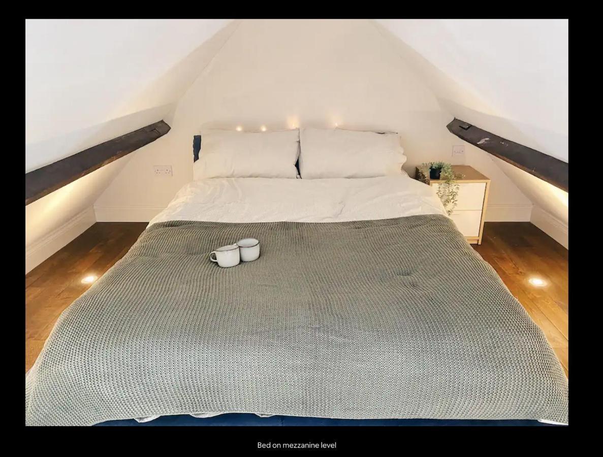 Mezzanine Studio Apartment Лондон Екстер'єр фото
