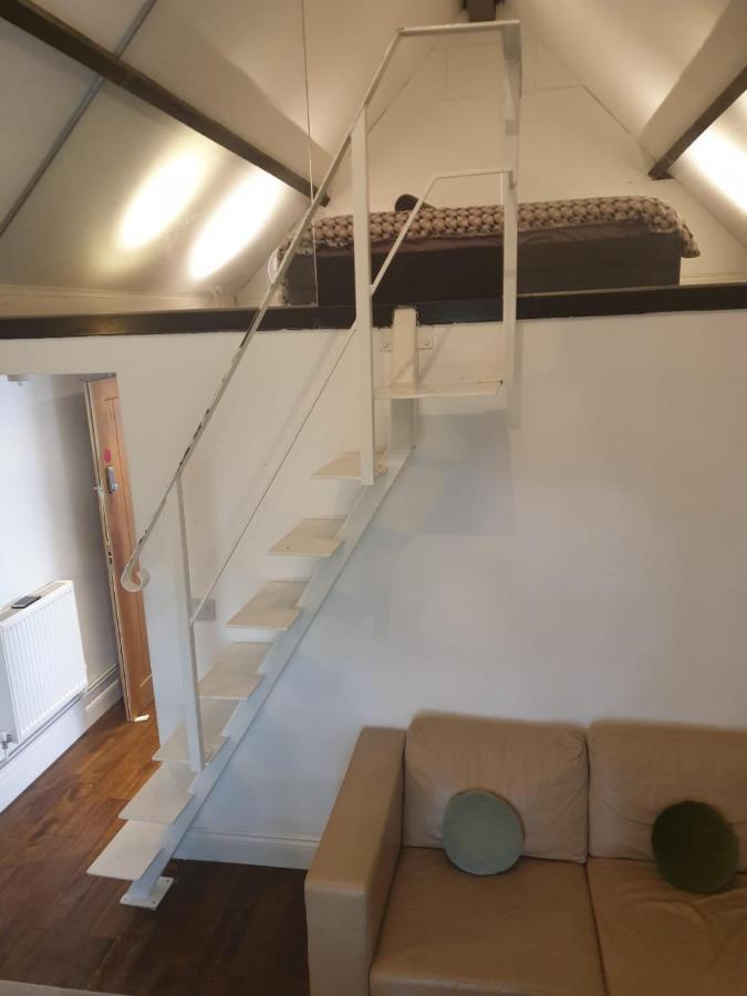 Mezzanine Studio Apartment Лондон Екстер'єр фото